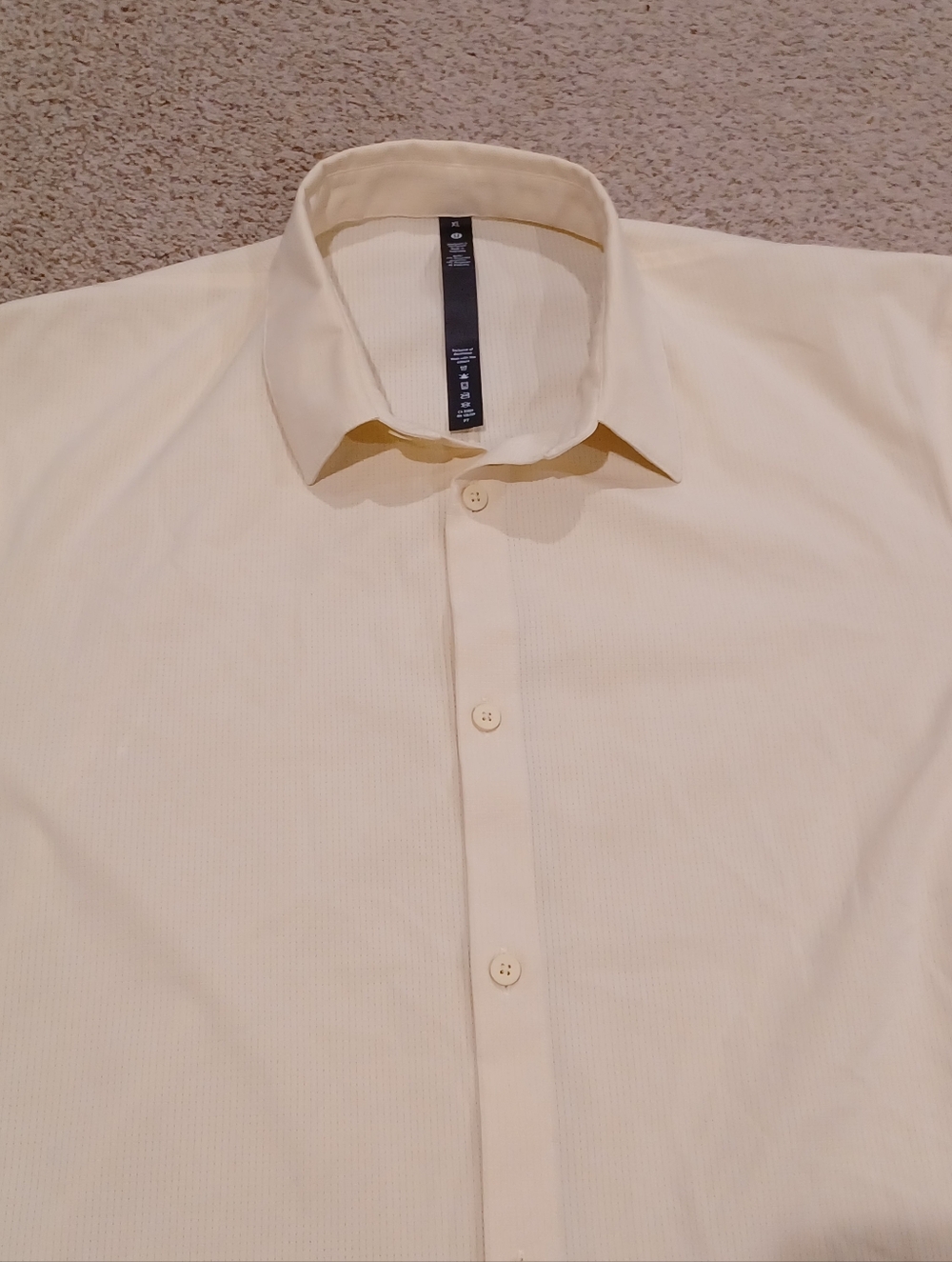 Lululemon Men's Classic Cream Button-Down Short Sleeved Dress Shirt Size XL